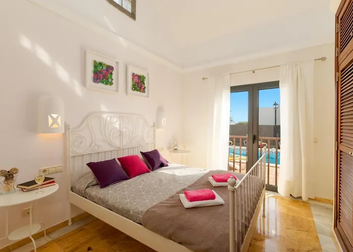 Alhambra By * Πλάγια Μπλάνκα