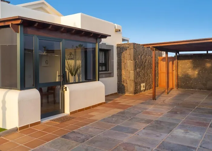 Alhambra By Βίλα Πλάγια Μπλάνκα