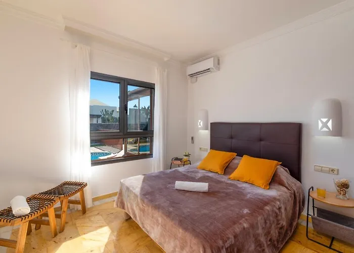 וילה Alhambra By *